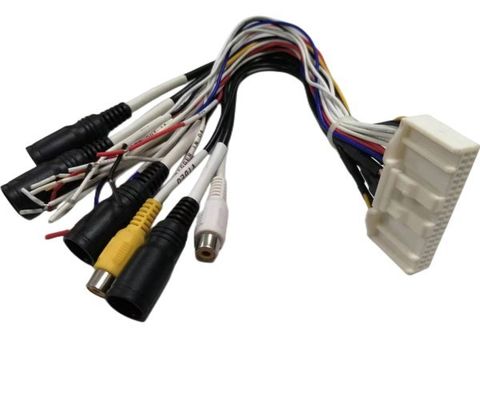 Personnaliser l'assemblage du câble Adaptateur de signal de virage Fil pour voiture Vidéo et audio
