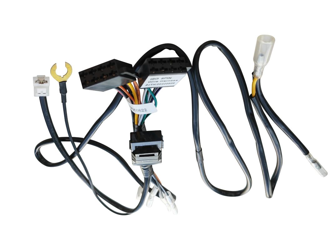 Cadeau de câble automobile de plusieurs types de matériel durable long Cadeau de câblage spécifique au véhicule